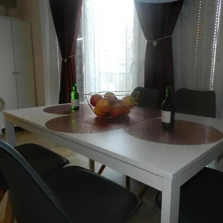 Klassik And Sunny Apartment! Wenen Buitenkant foto
