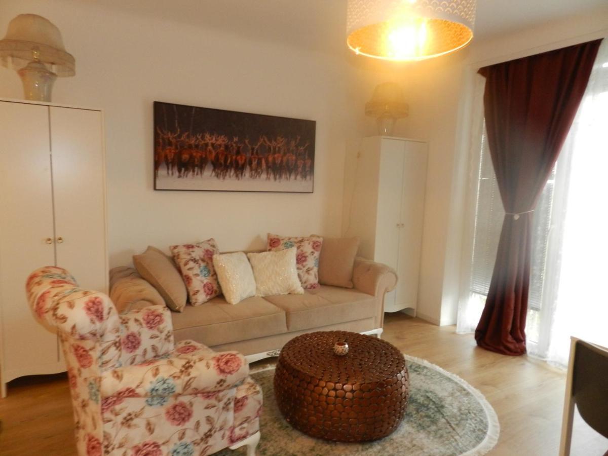 Klassik And Sunny Apartment! Apartment *